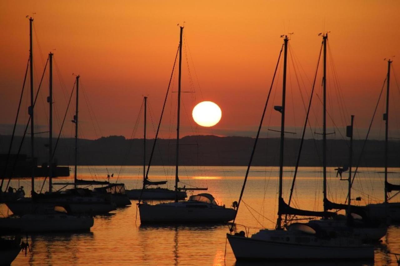 Ynys Lawd, Holyhead Marina Διαμέρισμα Εξωτερικό φωτογραφία